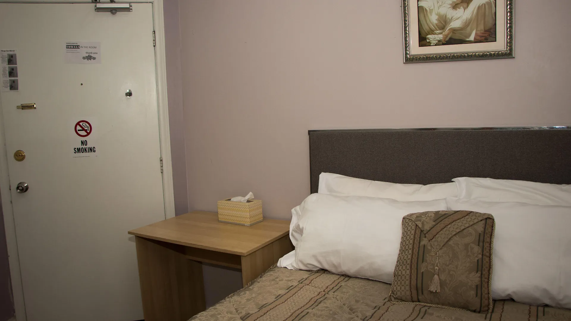 トロント セント ローレンス レジデンス アンド スイーツホステル 0*,  カナダ