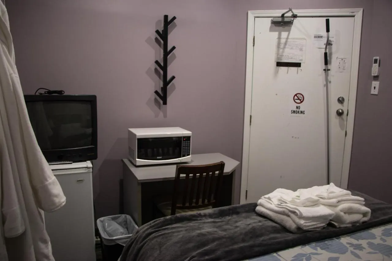 ホステル トロント セント ローレンス レジデンス アンド スイーツホステル カナダ