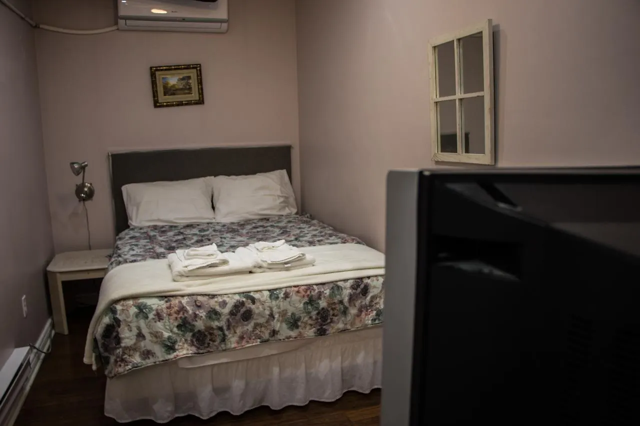 Hostel Saint Lawrence Residences And Suites Τορόντο